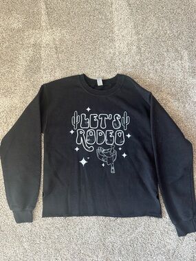 Gildan Black Crewneck Sweatshirt with White "Let's Rodeo" Graphic
